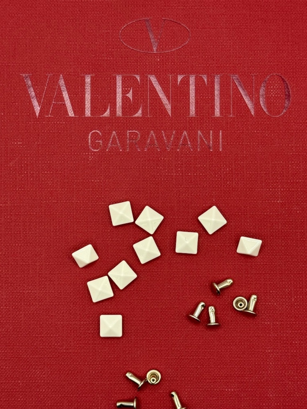 Valentino Garavani Enameled Rockstud Replacement in Ivory – Platino Post